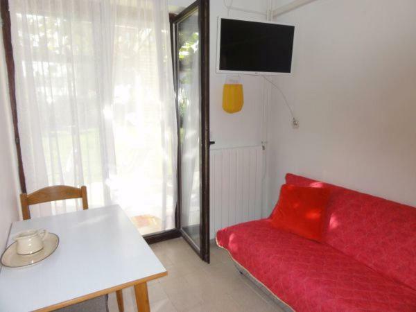 Nice And Cozy Apartment Ferry In メドゥリン エクステリア 写真